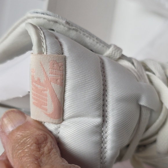 Air Jordan Brocklyn Shoes - Picture 7 of 9